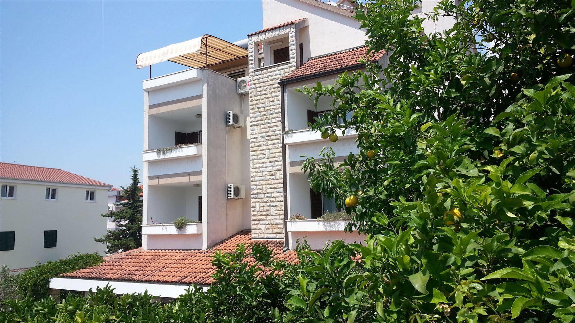 Apartments Vojin Trogir Eksteriør billede