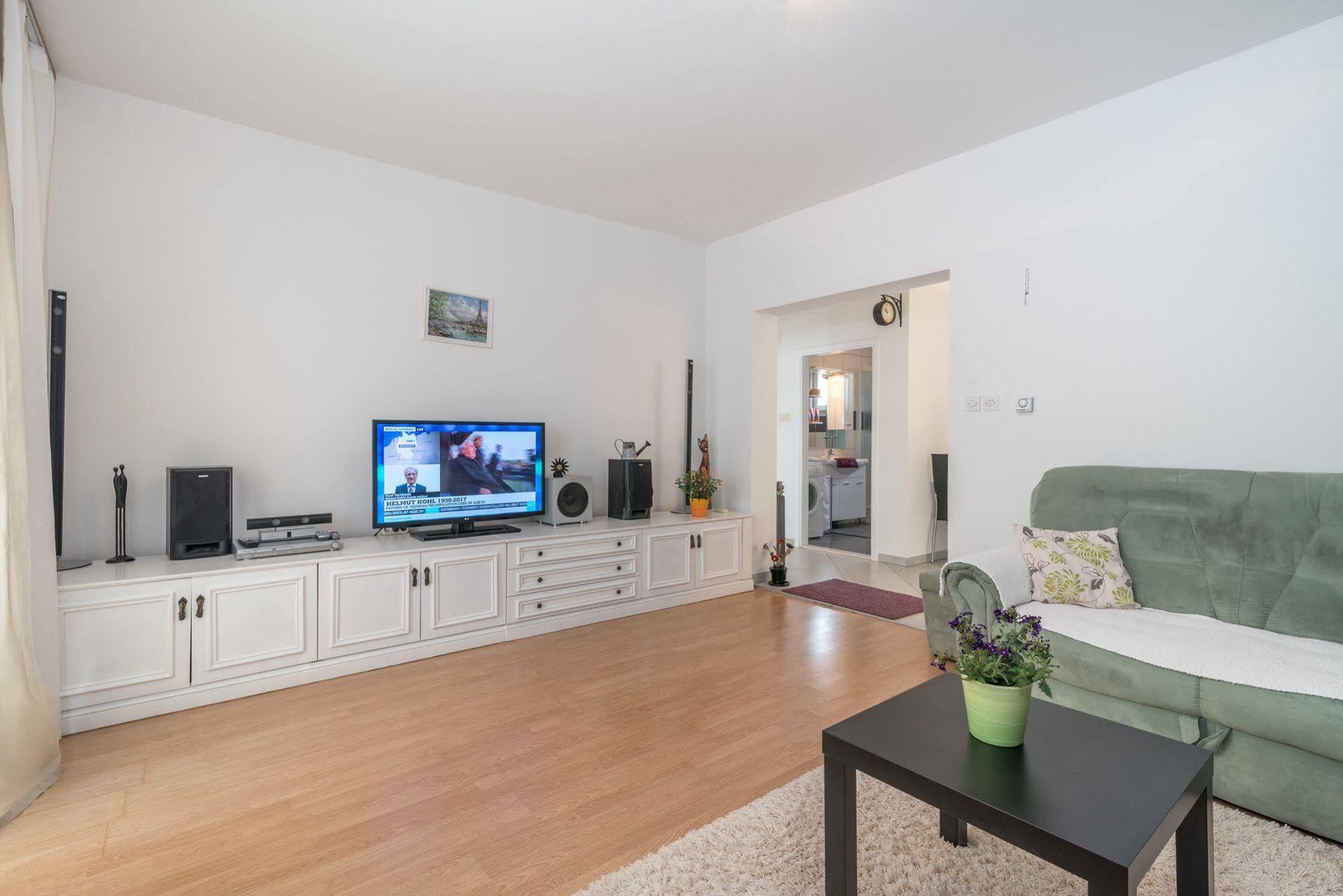 Apartments Vojin Trogir Eksteriør billede