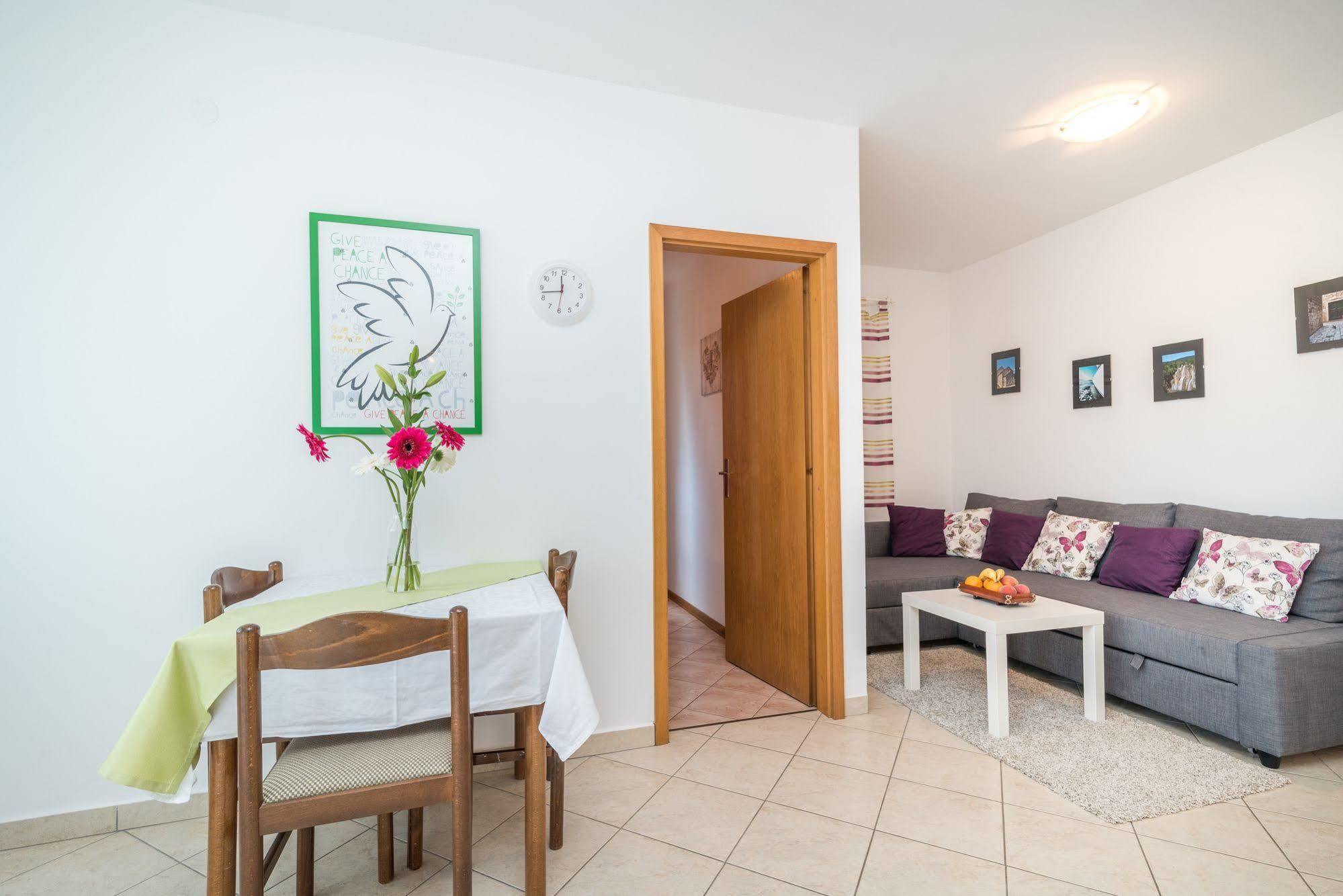 Apartments Vojin Trogir Eksteriør billede