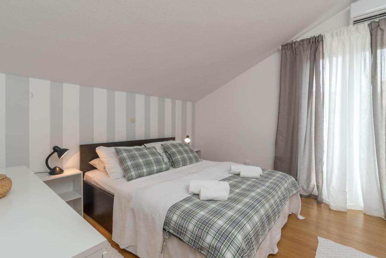 Apartments Vojin Trogir Eksteriør billede